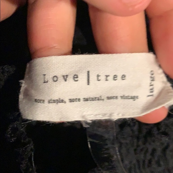 Love Tree Black w/coral linen shorts - Picture 4 of 5